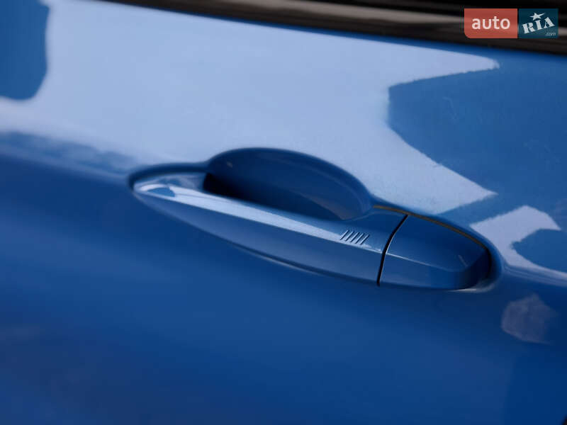 Внедорожник / Кроссовер BMW X1 2021 в Киеве