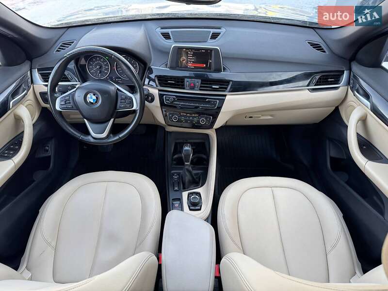 Позашляховик / Кросовер BMW X1 2017 в Рівному