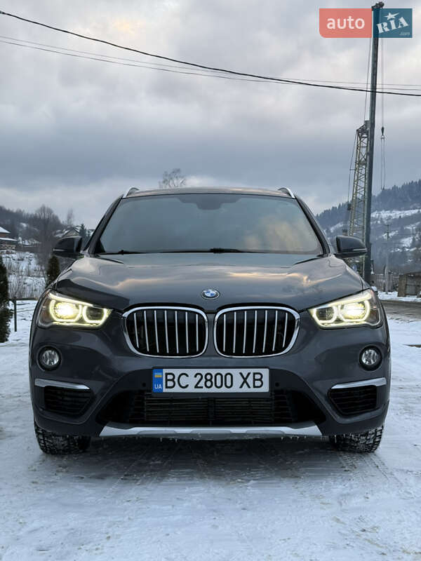 Позашляховик / Кросовер BMW X1 2015 в Львові фото 4 Позашляховик / Кросовер BMW X1 2015 в Львові