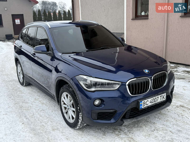 Внедорожник / Кроссовер BMW X1 2015 в Львове