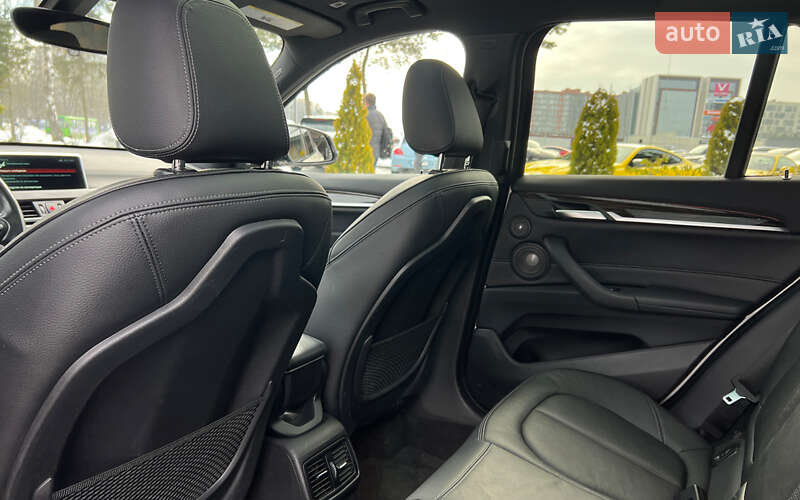 Позашляховик / Кросовер BMW X1 2017 в Львові