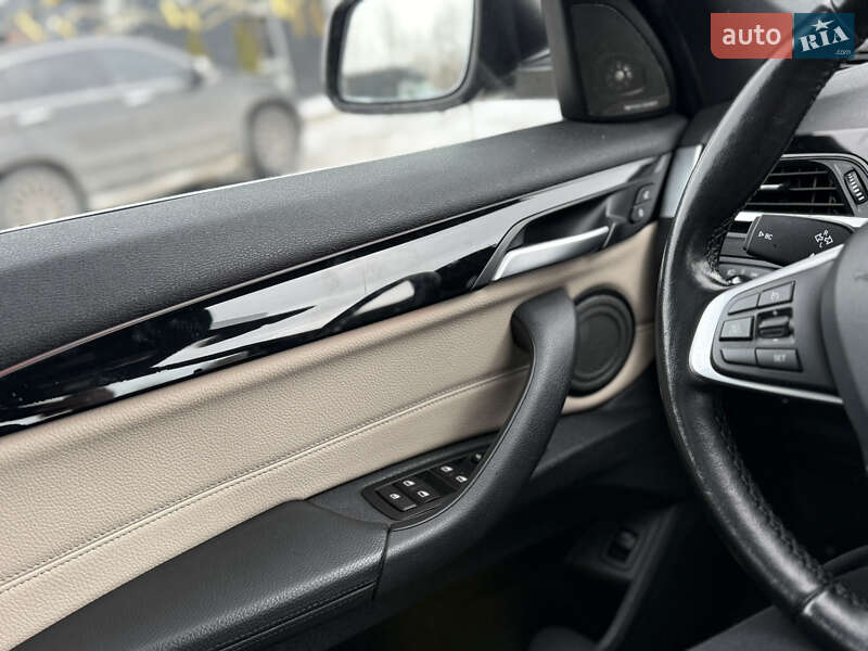 Позашляховик / Кросовер BMW X1 2017 в Києві фото 25 Позашляховик / Кросовер BMW X1 2017 в Києві