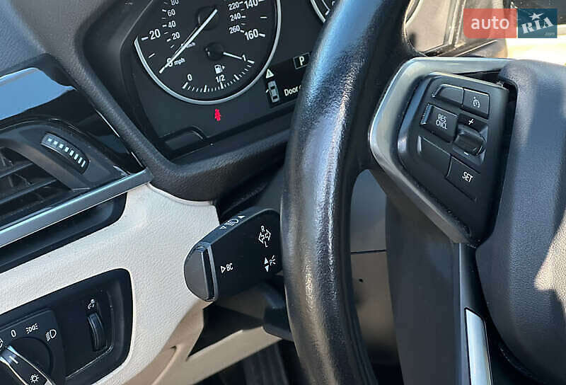 Внедорожник / Кроссовер BMW X1 2016 в Киеве