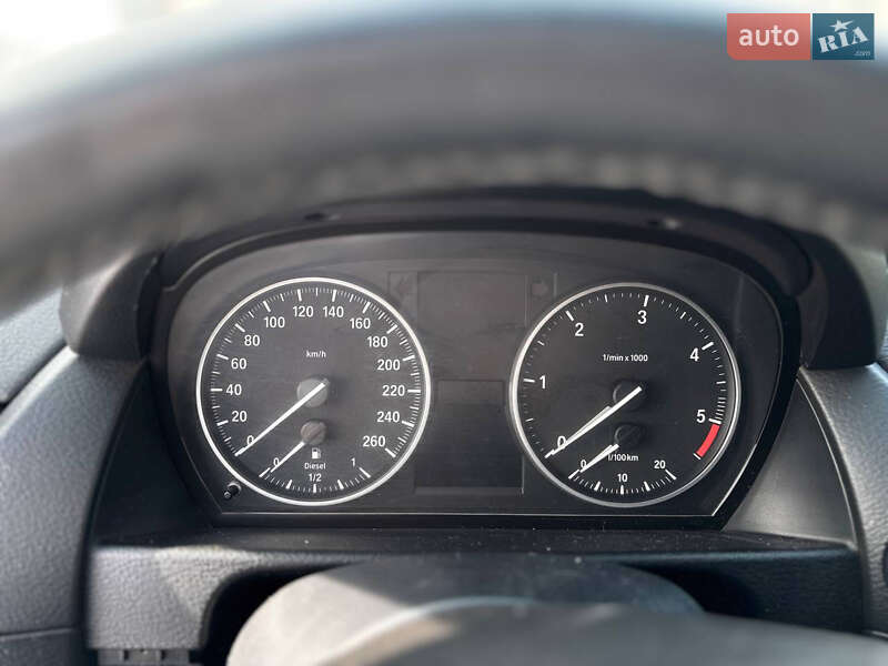 Позашляховик / Кросовер BMW X1 2010 в Львові фото 9 Позашляховик / Кросовер BMW X1 2010 в Львові