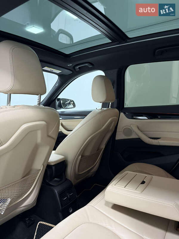 Внедорожник / Кроссовер BMW X1 2017 в Одессе фото 15 Внедорожник / Кроссовер BMW X1 2017 в Одессе
