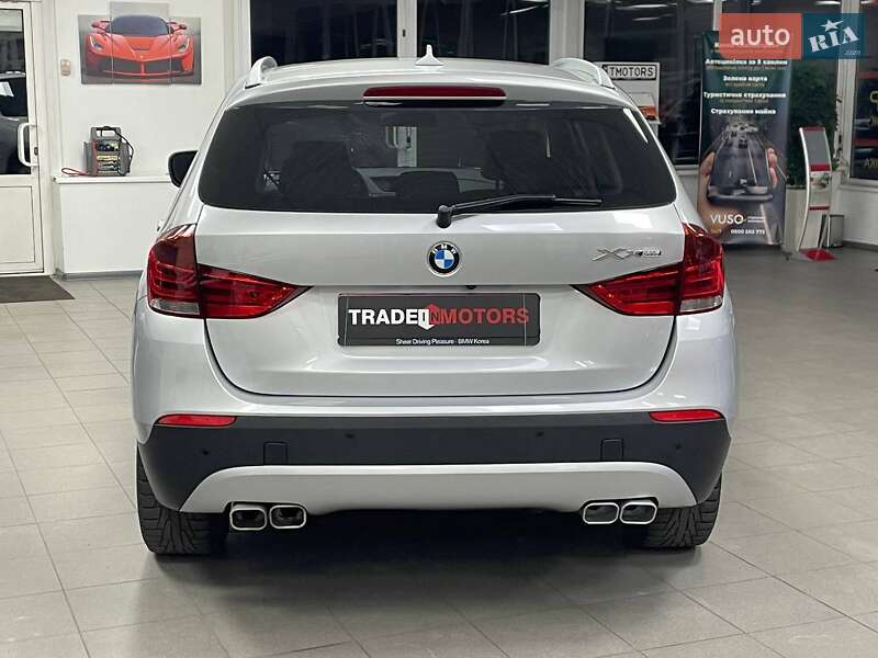 Позашляховик / Кросовер BMW X1 2011 в Києві