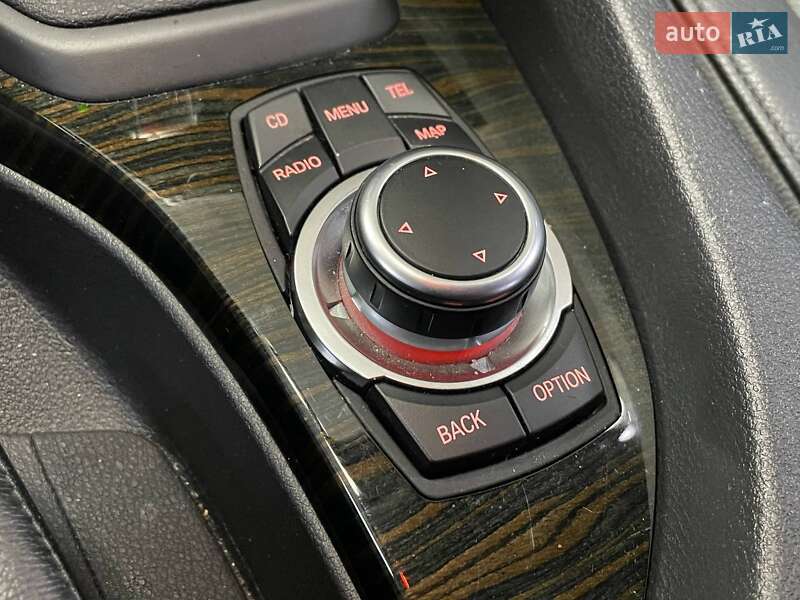 Позашляховик / Кросовер BMW X1 2011 в Києві