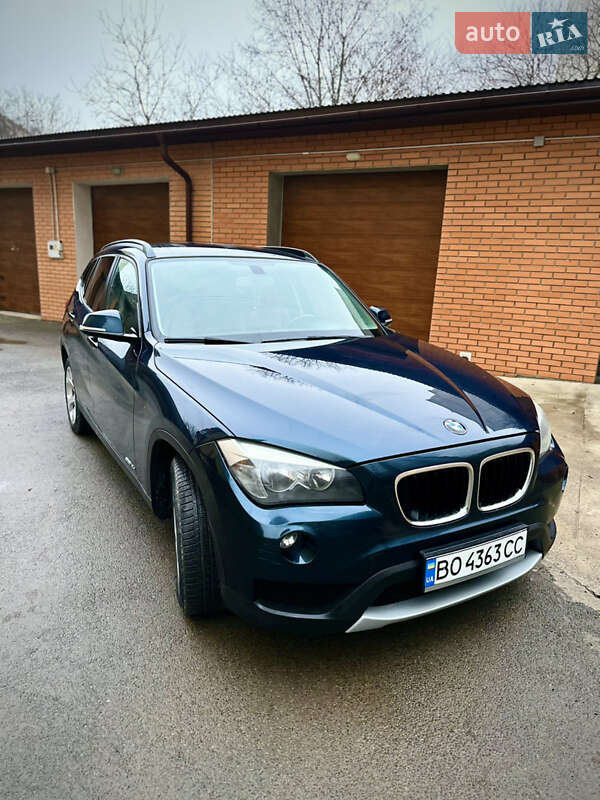 Позашляховик / Кросовер BMW X1 2013 в Чорткові