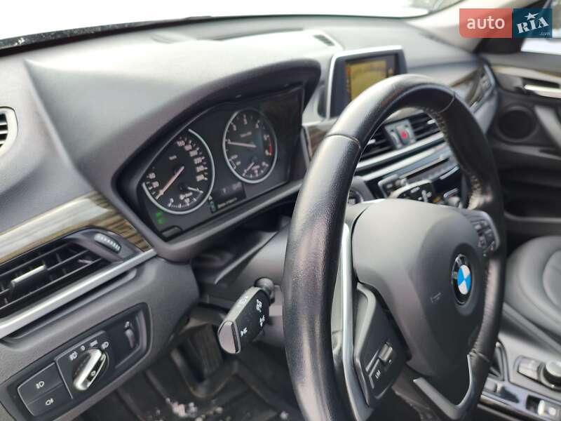 Позашляховик / Кросовер BMW X1 2015 в Прилуках