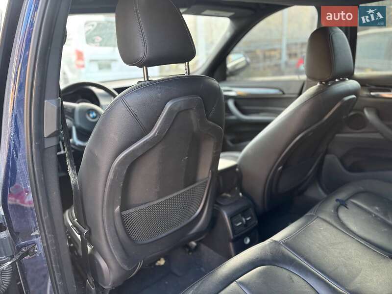 Позашляховик / Кросовер BMW X1 2016 в Стрию фото 14 Позашляховик / Кросовер BMW X1 2016 в Стрию