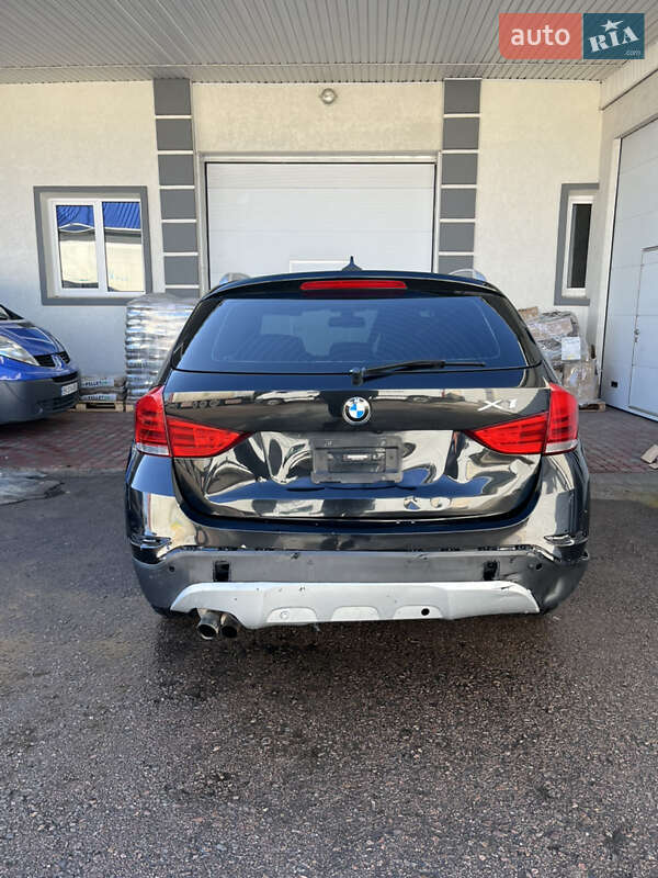 Позашляховик / Кросовер BMW X1 2015 в Рівному