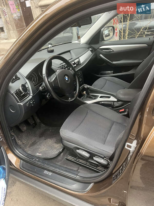 Позашляховик / Кросовер BMW X1 2011 в Києві