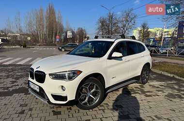Внедорожник / Кроссовер BMW X1 2016 в Хмельницком
