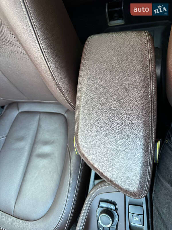 Внедорожник / Кроссовер BMW X1 2016 в Хмельницком