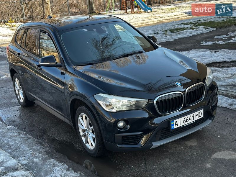 Внедорожник / Кроссовер BMW X1 2017 в Киеве
