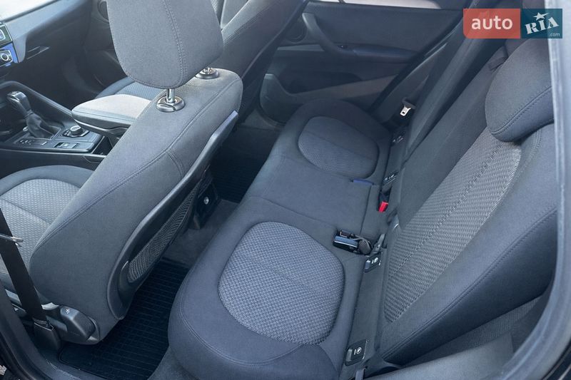 Внедорожник / Кроссовер BMW X1 2017 в Киеве