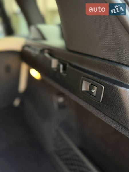 Позашляховик / Кросовер BMW X1 2017 в Львові