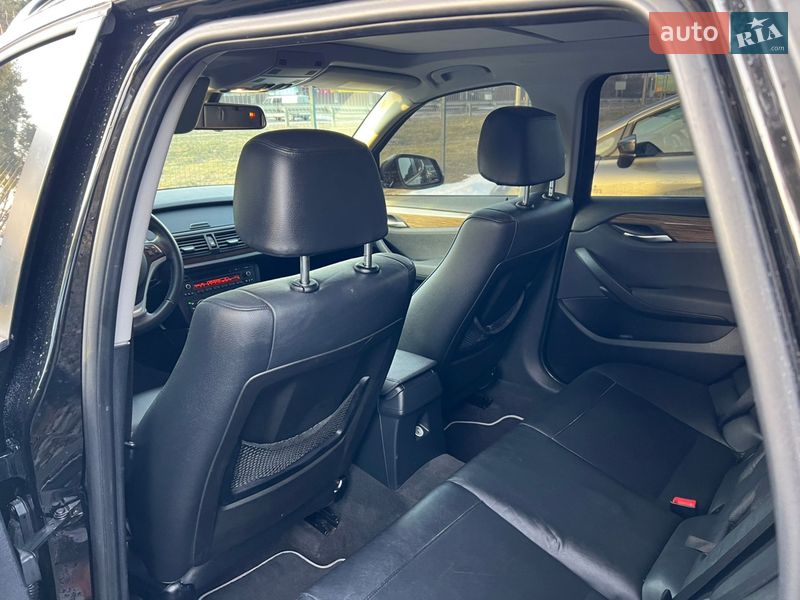 Внедорожник / Кроссовер BMW X1 2012 в Бродах