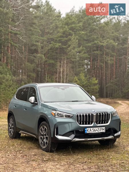 Внедорожник / Кроссовер BMW X1 2023 в Киеве