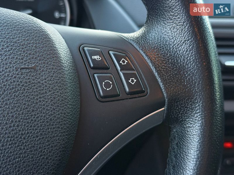 Внедорожник / Кроссовер BMW X1 2012 в Николаеве