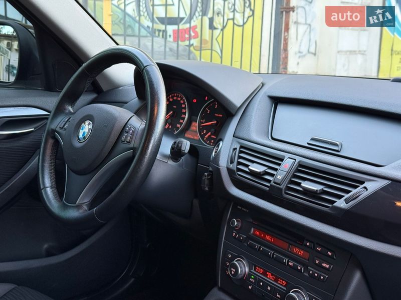 Внедорожник / Кроссовер BMW X1 2012 в Николаеве