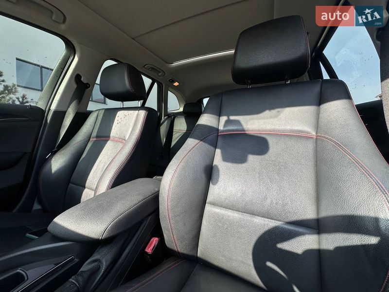 Внедорожник / Кроссовер BMW X1 2013 в Луцке