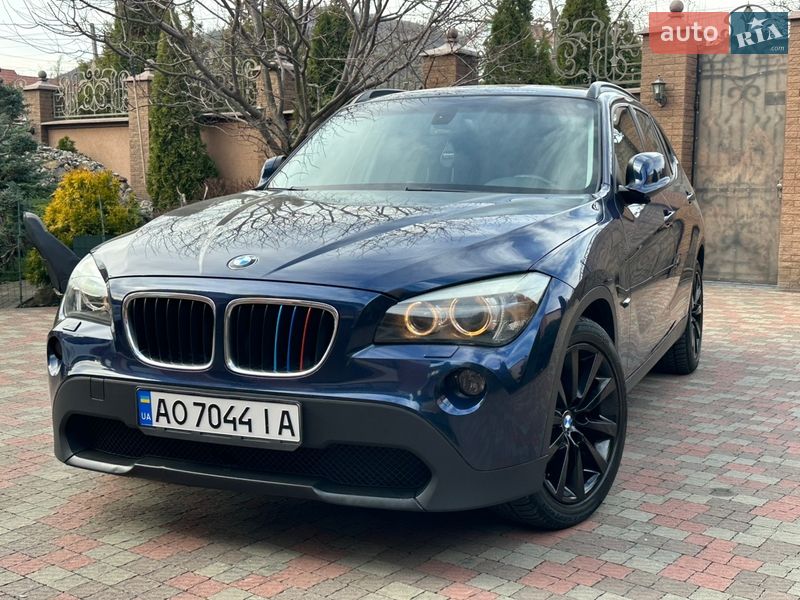 Внедорожник / Кроссовер BMW X1 2011 в Мукачево