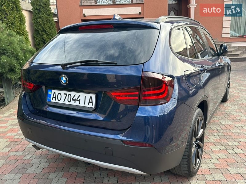 Внедорожник / Кроссовер BMW X1 2011 в Мукачево