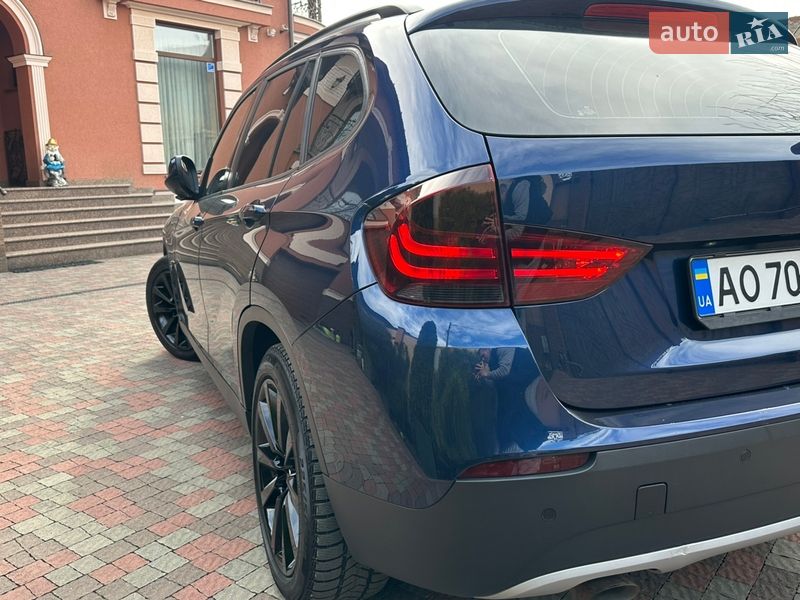 Внедорожник / Кроссовер BMW X1 2011 в Мукачево