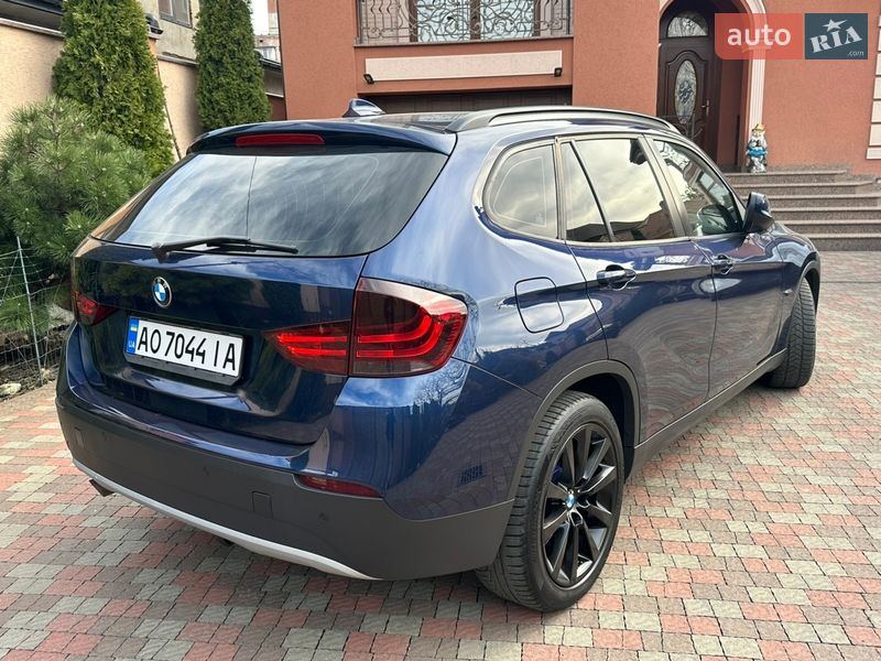 Внедорожник / Кроссовер BMW X1 2011 в Мукачево