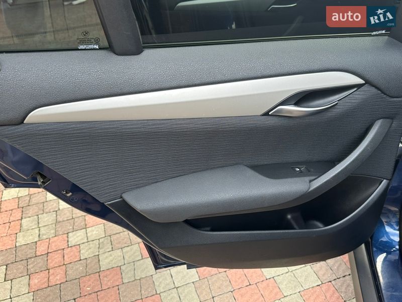 Внедорожник / Кроссовер BMW X1 2011 в Мукачево