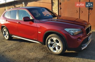 Позашляховик / Кросовер BMW X1 2010 в Києві