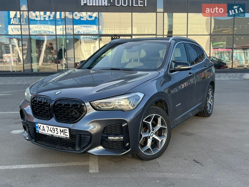 Внедорожник / Кроссовер BMW X1 2016 в Киеве