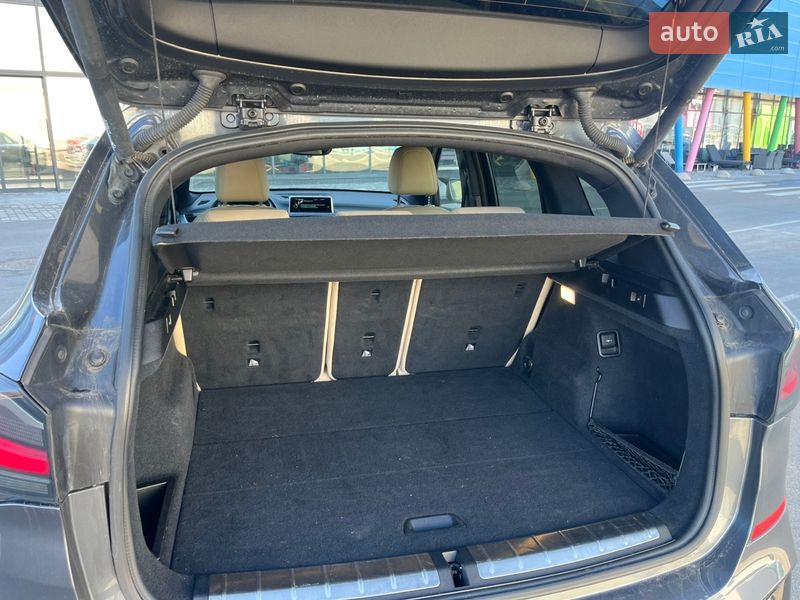 Внедорожник / Кроссовер BMW X1 2016 в Киеве