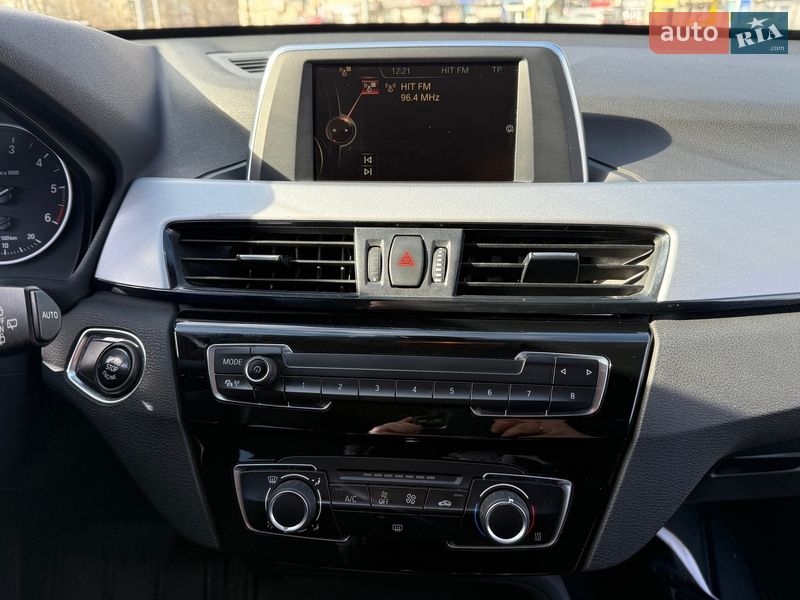 Позашляховик / Кросовер BMW X1 2016 в Києві