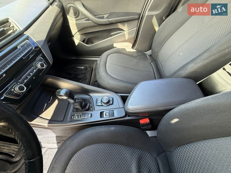 Позашляховик / Кросовер BMW X1 2016 в Києві