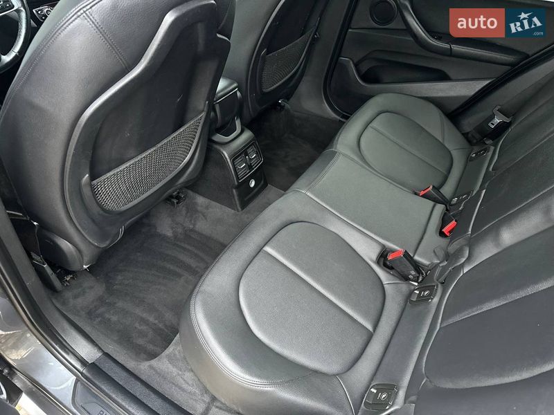 Внедорожник / Кроссовер BMW X1 2016 в Львове