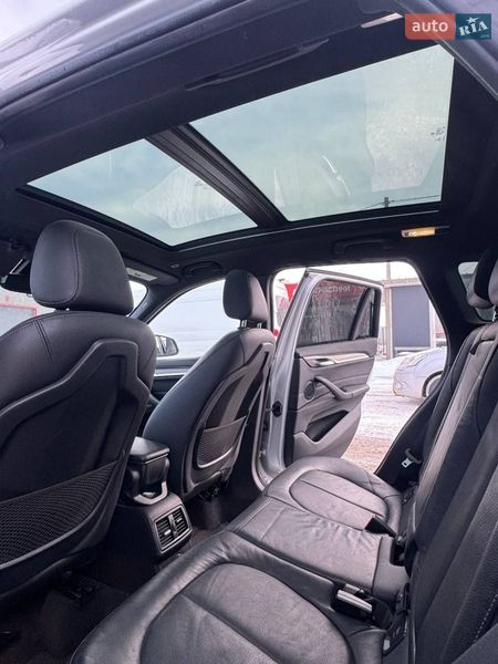 Внедорожник / Кроссовер BMW X1 2016 в Тернополе