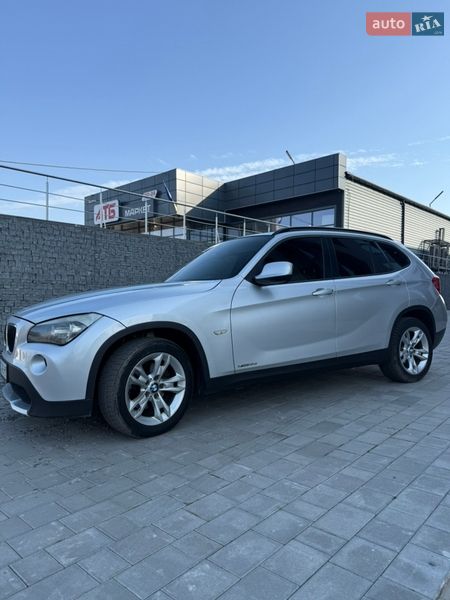 Позашляховик / Кросовер BMW X1 2010 в Луцьку фото 2 Позашляховик / Кросовер BMW X1 2010 в Луцьку