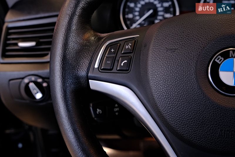 Внедорожник / Кроссовер BMW X1 2015 в Одессе