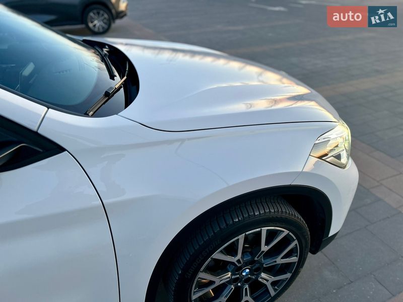 Внедорожник / Кроссовер BMW X1 2017 в Одессе