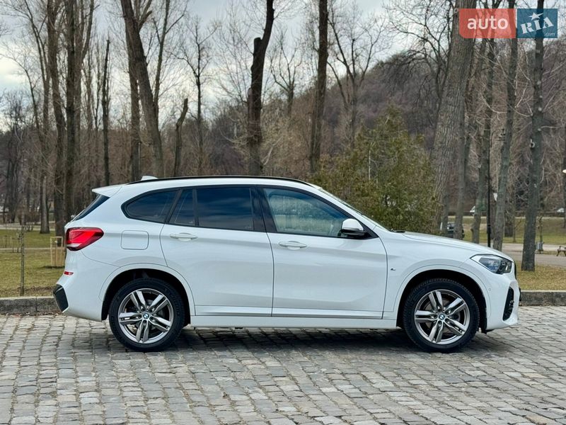 Позашляховик / Кросовер BMW X1 2022 в Києві фото 6 Позашляховик / Кросовер BMW X1 2022 в Києві