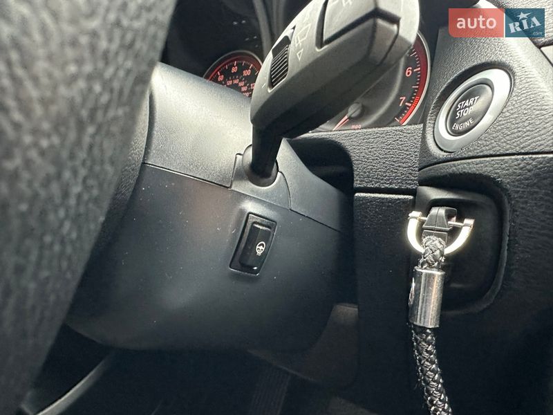 Позашляховик / Кросовер BMW X1 2012 в Києві