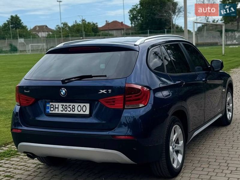 Внедорожник / Кроссовер BMW X1 2010 в Одессе