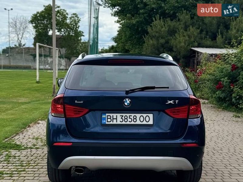 Внедорожник / Кроссовер BMW X1 2010 в Одессе