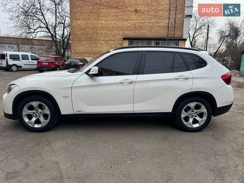 Внедорожник / Кроссовер BMW X1 2011 в Виннице