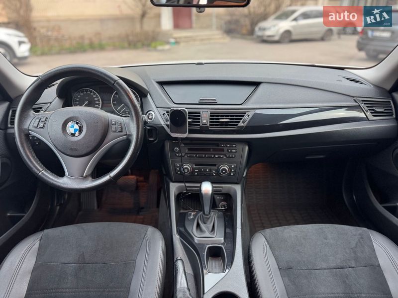 Внедорожник / Кроссовер BMW X1 2011 в Виннице