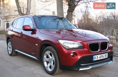 Внедорожник / Кроссовер BMW X1 2010 в Киеве