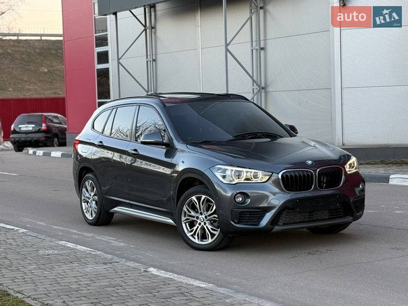 Внедорожник / Кроссовер BMW X1 2019 в Киеве