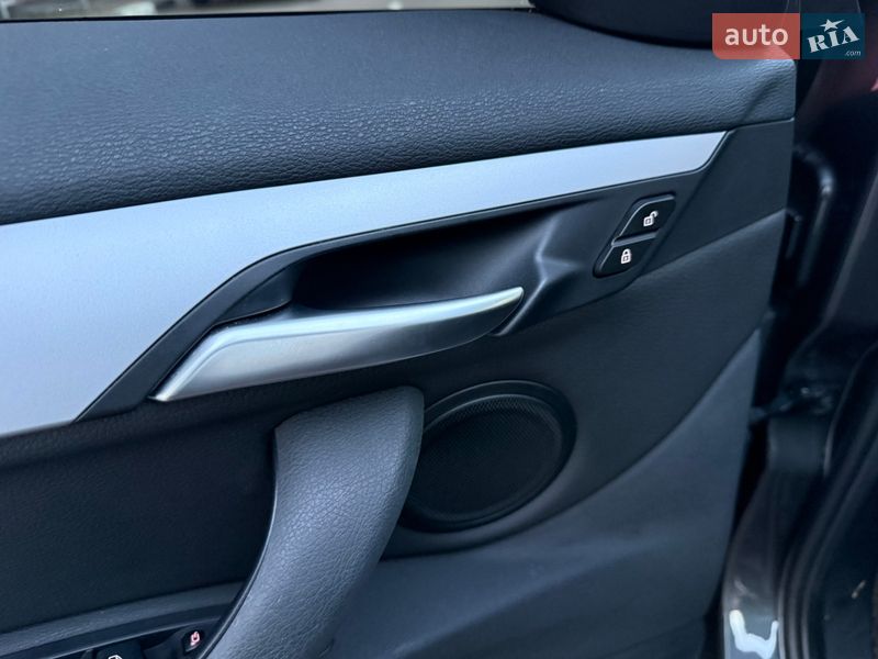 Внедорожник / Кроссовер BMW X1 2019 в Киеве